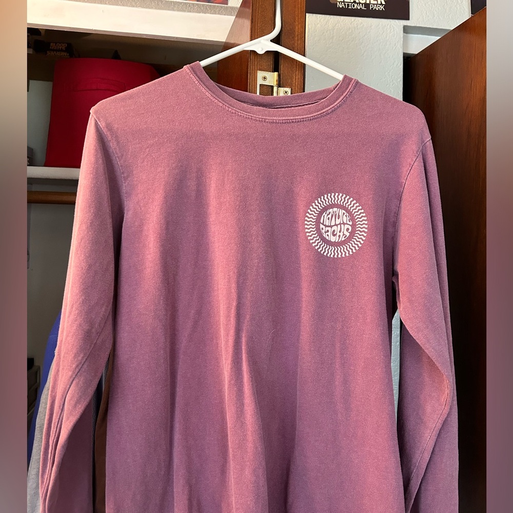 Long sleeve Naturebacks woman’s shirt